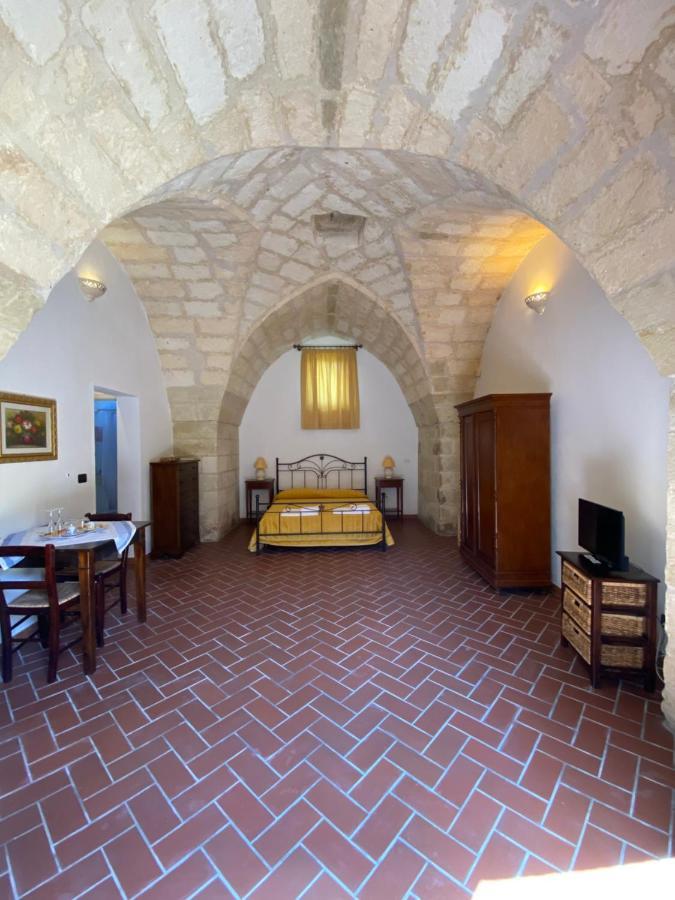 Masseria Montanari Carpignano Salentino Exterior foto