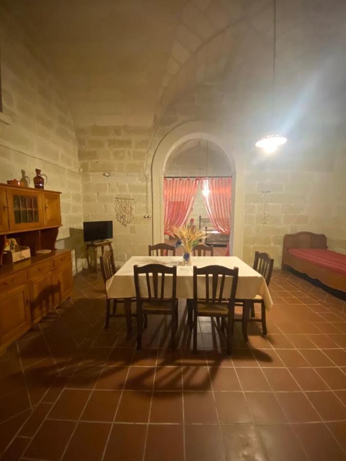 Masseria Montanari Carpignano Salentino Exterior foto